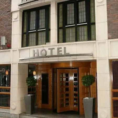Paramount Hotel-2